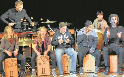 Die Gesamtschüler sowie die Profi-Musiker der Band Elbtonal Percussion hatten ein tolles Programm erarbeitet