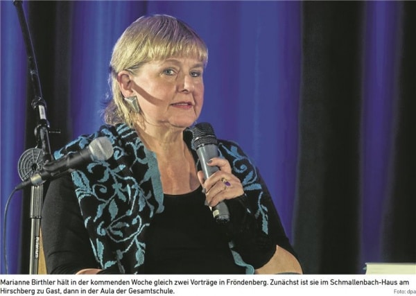 Schüler bereiten sich mit Stasi-Akten auf Besuch vor