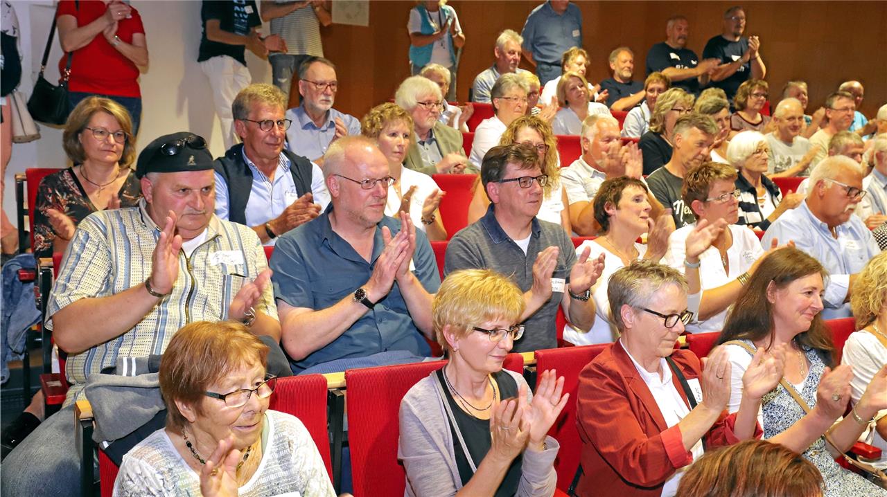 Die Zeitzeugen der Fröndenberger Schulgeschichte
